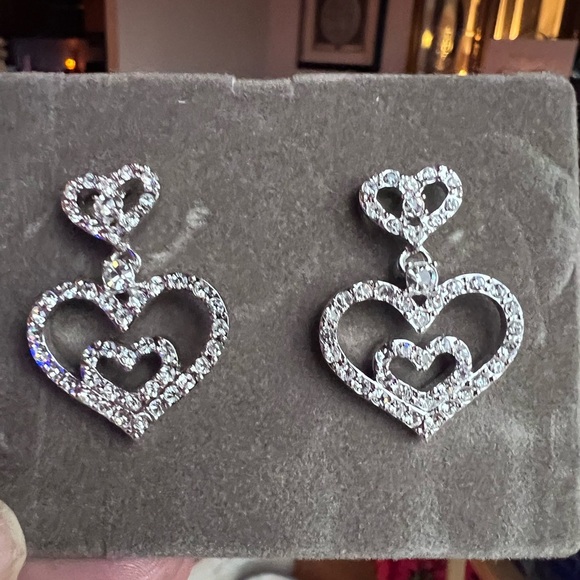 Elegant Silver Sparkling Heart Drop Earrings - Picture 1 of 3